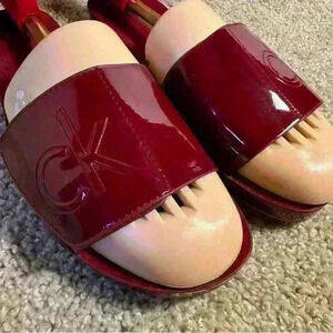 Calvin Klein CK Cherry Marlina Patent Slide Sandals US 7 SH06